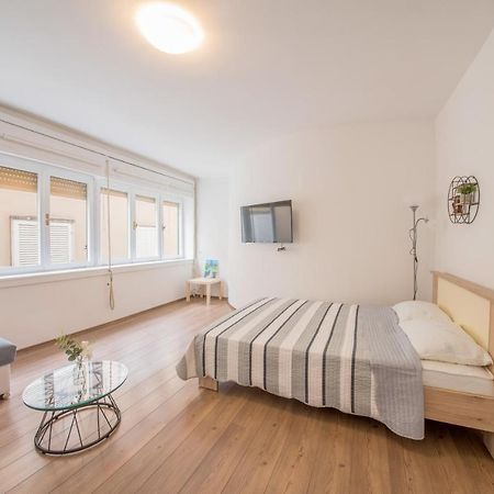 Aurora Apartment ザダル エクステリア 写真