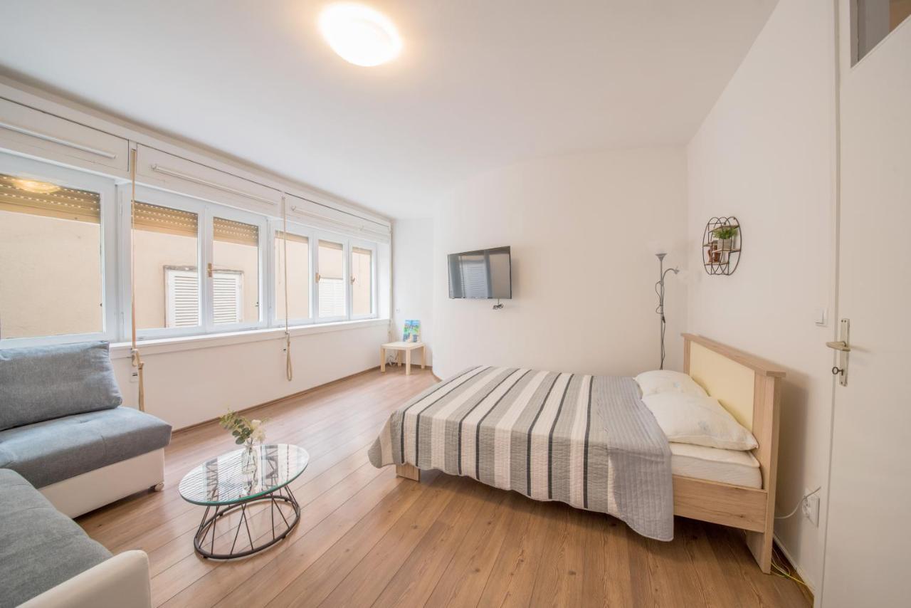 Aurora Apartment ザダル エクステリア 写真